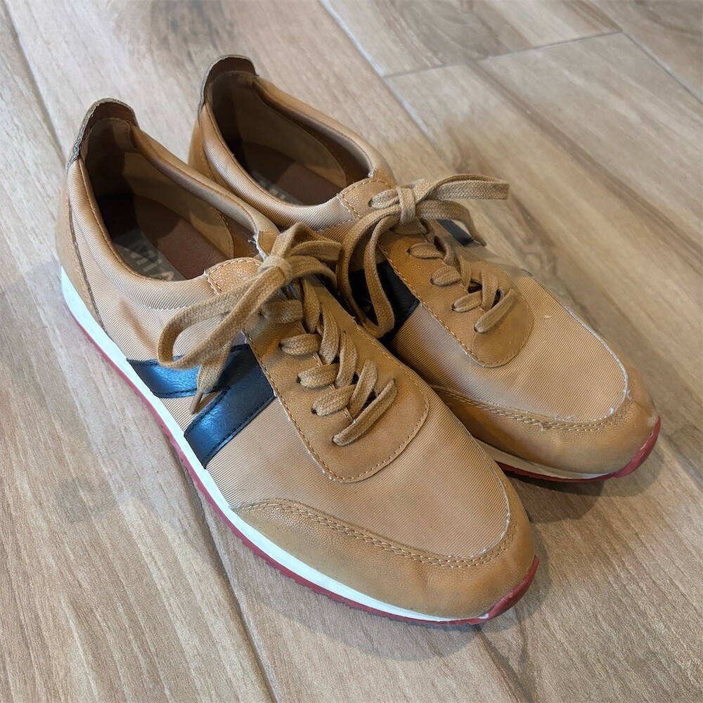 MIA Kable Womens Lace Up Low Top Sneakers Camel Tan Black Stripe Size 10